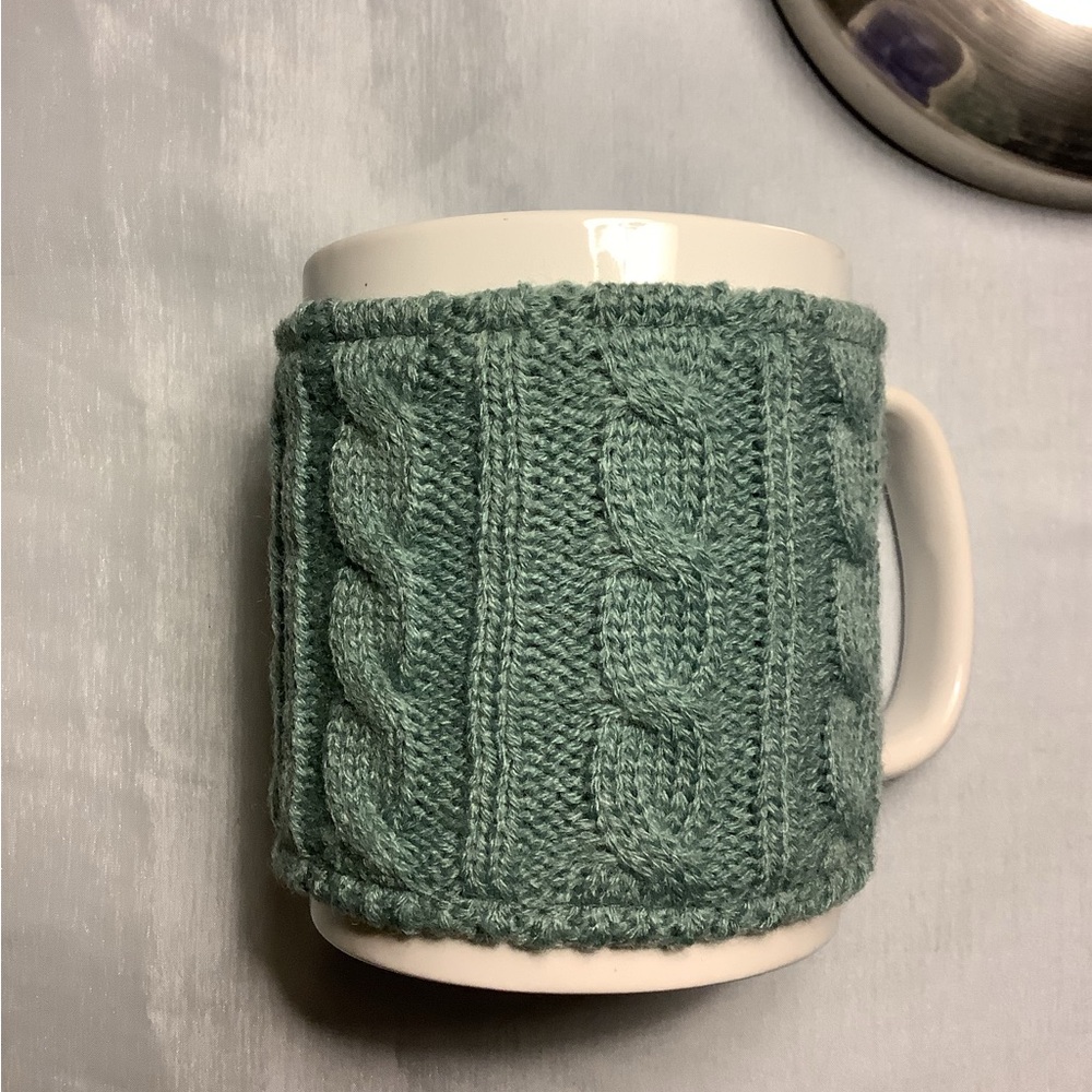 Sweater Cup